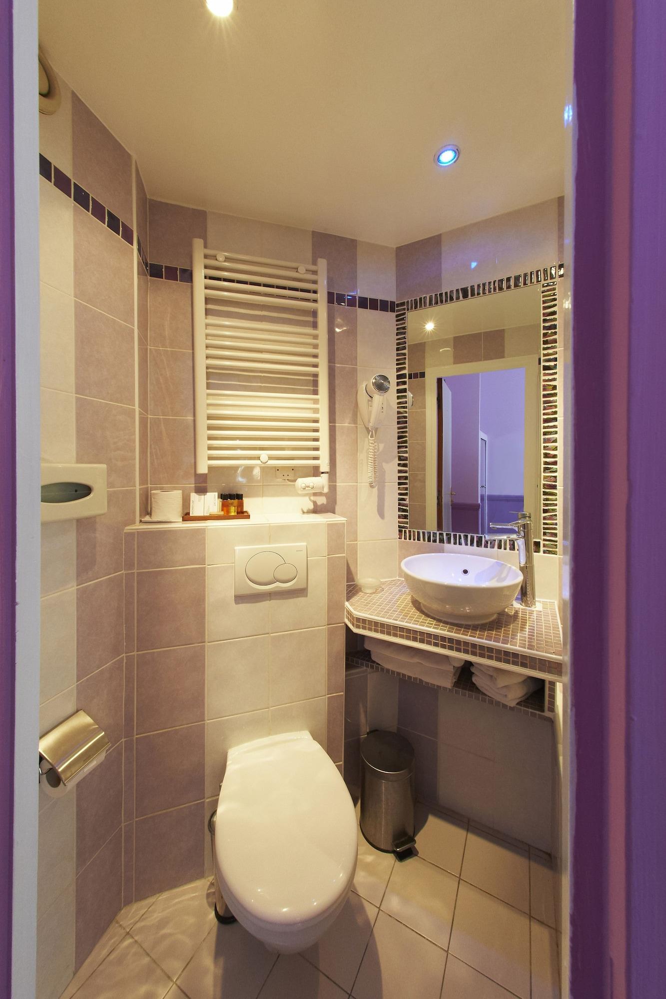 Hotel Poussin Paris Eksteriør bilde