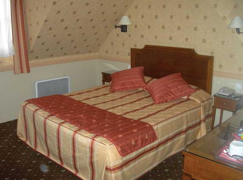 Hotel Poussin Paris Rom bilde